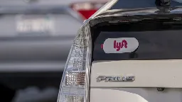 Lyft and Uber say they will leave Minneapolis if the mayor signs a minimum wage bill for drivers | CNN Business