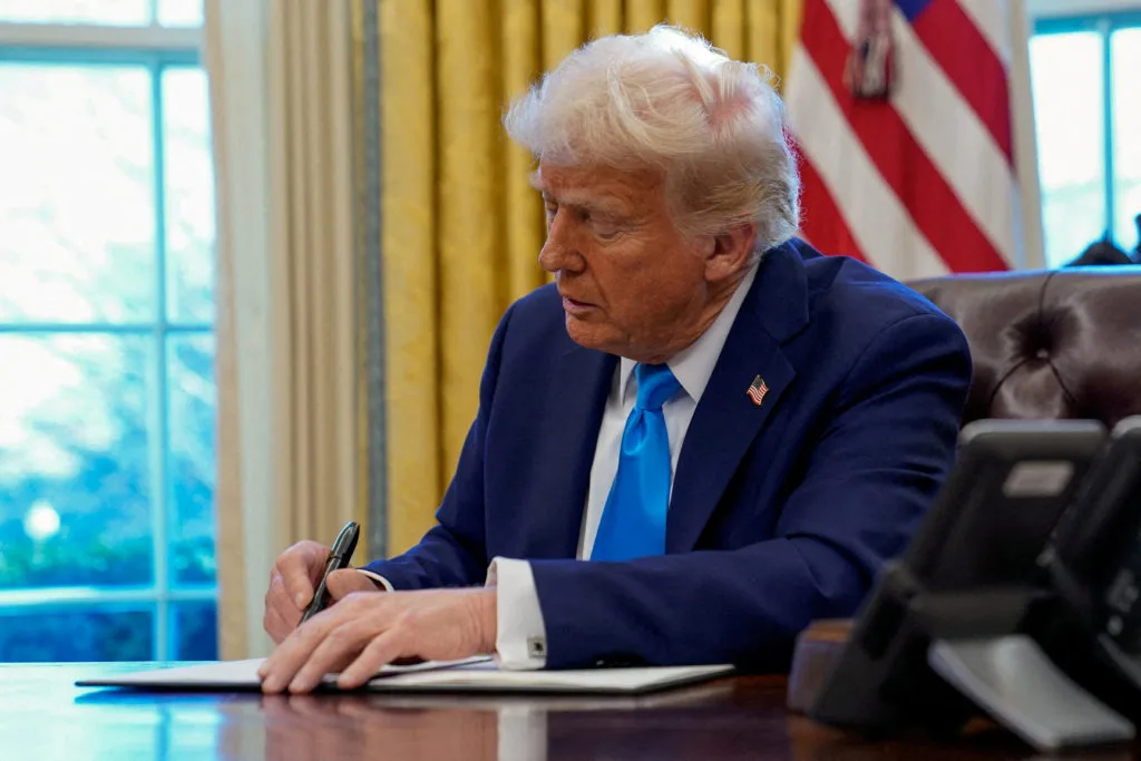 Trump signs executive order to establish a White House Faith Office