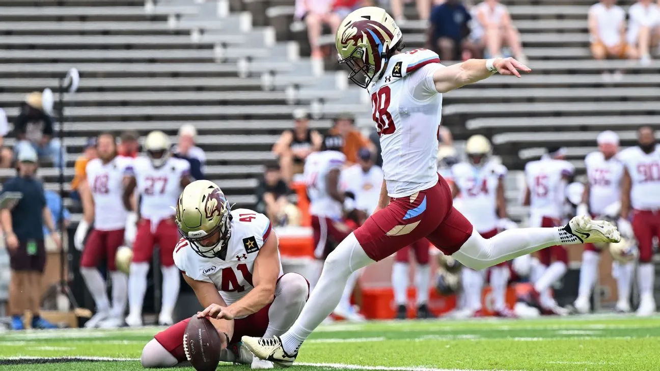 Lions sign UFL kicker Bates to two-year contract