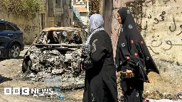 Palestinian families return to rubble in Jenin refugee camp