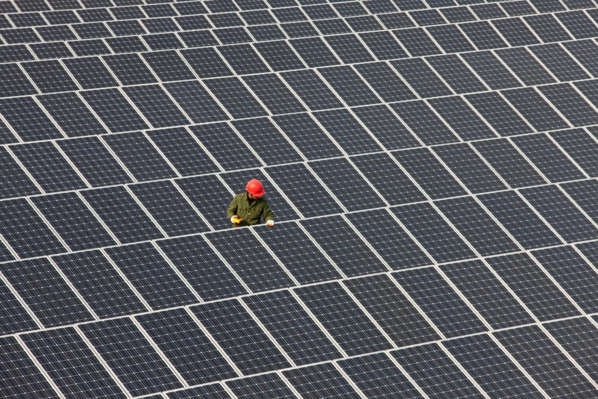 Microsoft powers AI ambitions with 400 MW solar purchase | TechCrunch