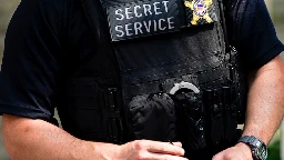 Secret Service agent accidentally shoots himself; expected to survive