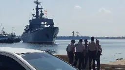 A Russian navy ship docks in Cuba as tough times bring the old friends together | CNN