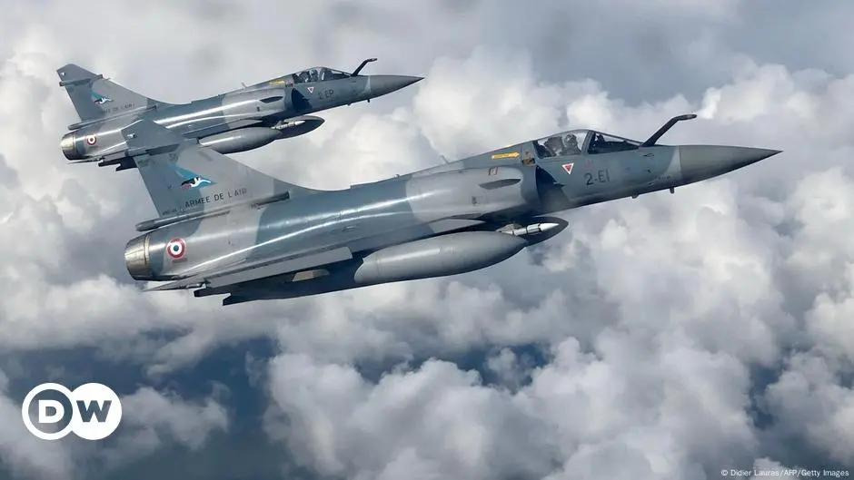 Ukraine receives French and Dutch fighter jets – DW – 02/06/2025