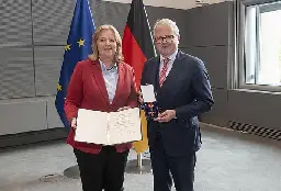 Bundesverdienstkreuz für Minden-Lübbecker Bundestagsmann Schäffler