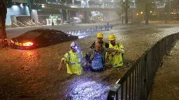 Hong Kong paralyzed by flash flooding after heaviest rainfall since 1884 | CNN