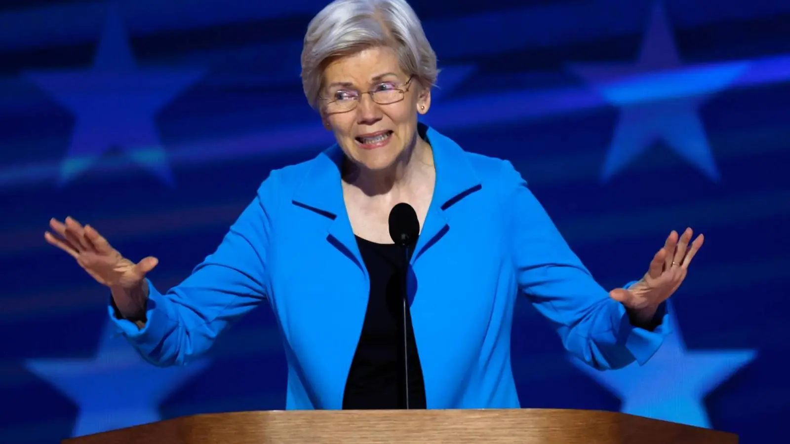 Elizabeth Warren Trolls Trump and Vance: 'I Wouldn't Trust Them to Move My Couch'