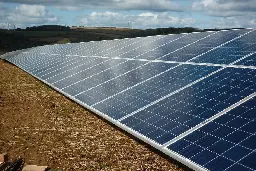 Plans unveiled for new solar farm and battery storage scheme on edge of Bedford