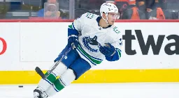 Canucks' Hoglander ejected from game vs. Sharks for intent to injure