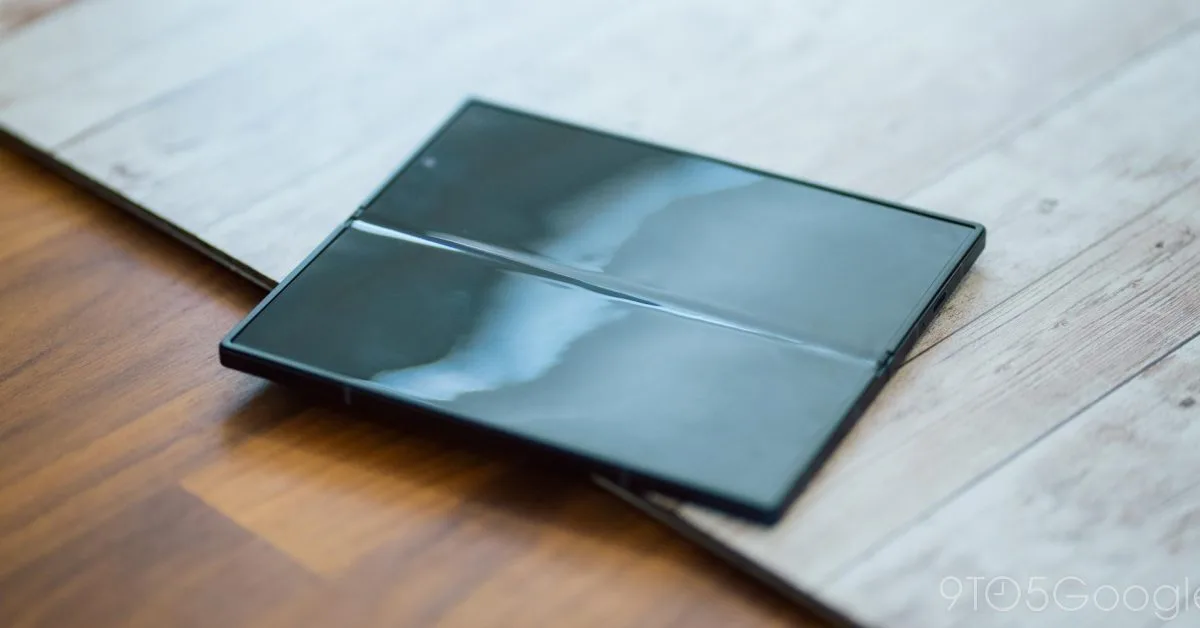 Oppo mocks Samsung's foldable display crease in Find N5/OnePlus Open 2 teaser