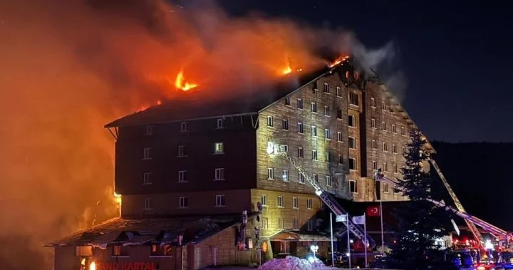 Dozens dead after raging night fire at ski hotel in Turkey - National | Globalnews.ca