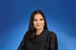 "Already an embarrassment": Legal experts shred Judge Aileen Cannon for granting Trump "delay"