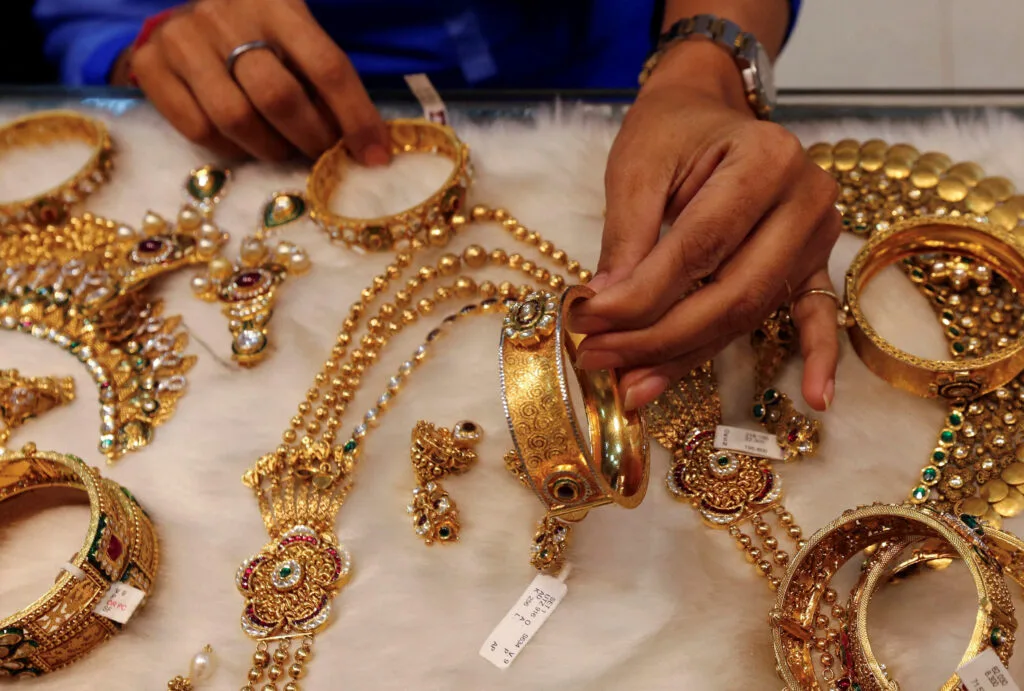 Gold Sees No End to Dazzling Show; Breaches ₹83,000-Mark