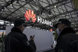 US Weighs Sanctioning Huawei’s Secretive Chinese Chip Network