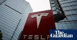 Tesla earns $690m less than expected in third quarter