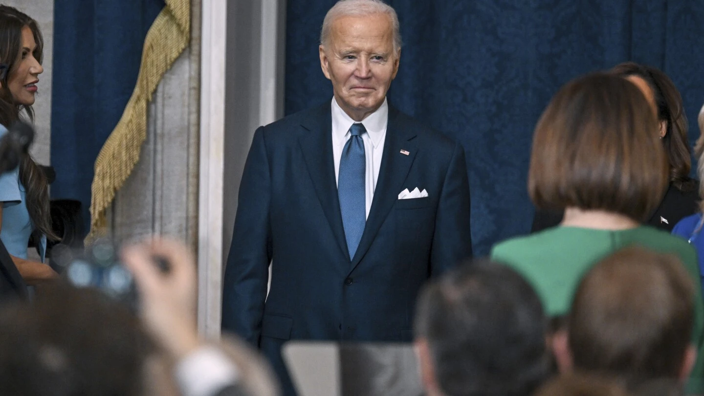 Biden pardons his siblings and their spouses on his way out of the White House