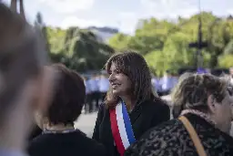 Anne Hidalgo annonce que la vitesse sur le périphérique parisien sera limitée à 50 km/h à partir du 1ᵉʳ octobre