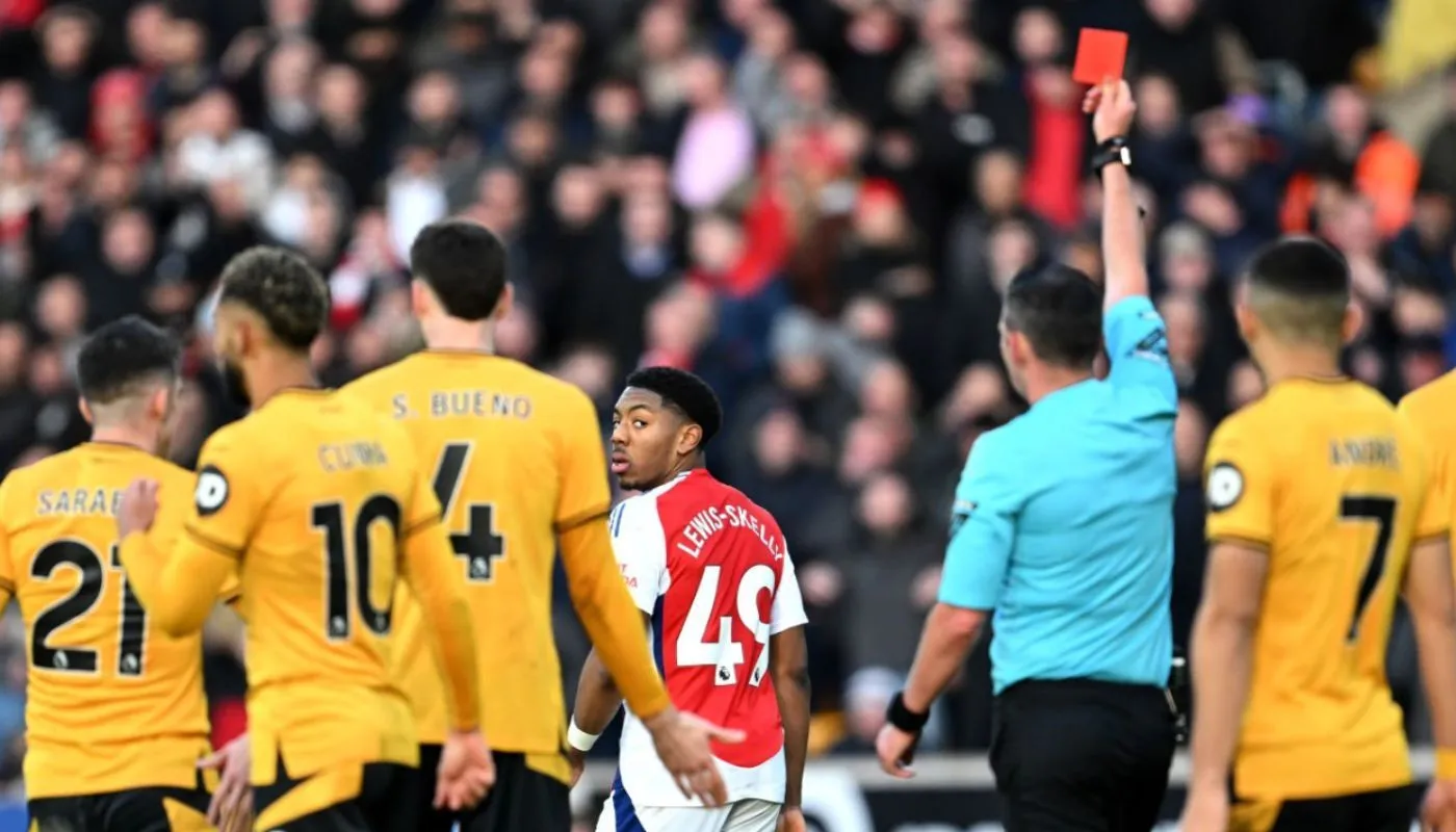 Arsenal appeal Lewis-Skelly's Wolves red card