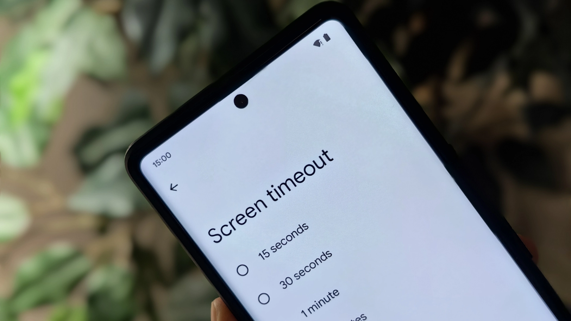 Android 15 could help protect your data and extend battery life with adaptive timeout