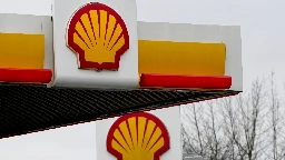 Shell CEO calls it 'irresponsible' to cut oil production now