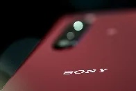 Google’s Pixel Leaves Little Room to Breathe for Sony Phones - Bloomberg