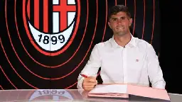Pulisic completes £20m move from Chelsea to AC Milan