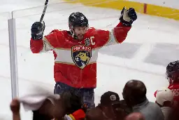Panthers win first Stanley Cup, topping Oilers 2-1 in Game 7