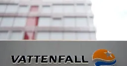 Vattenfall halts project, warns UK offshore wind targets in doubt