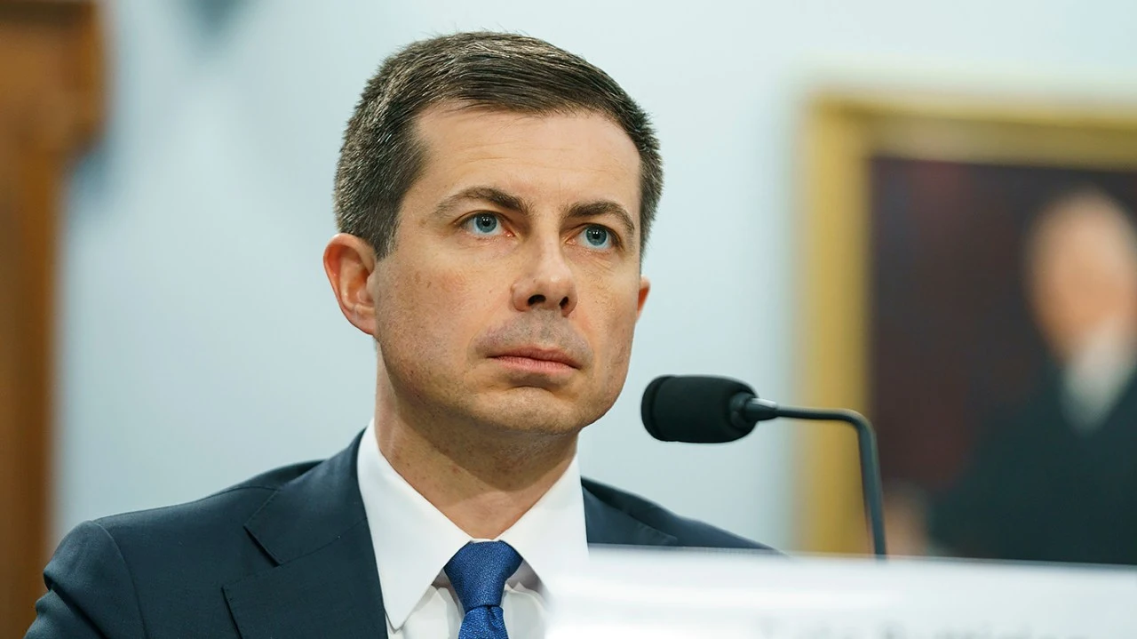 House GOP attempts to cut Buttigieg salary to $1 via spending bill