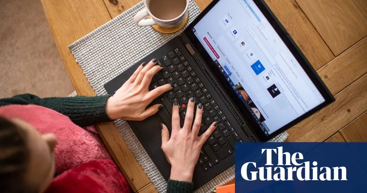 People who work from home all the time ‘cut emissions by 54%’ against those in office