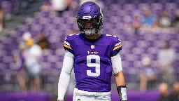 Sources: Vikings QB McCarthy to miss season