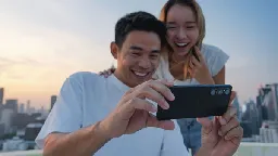 Android 14 brings Video Creator &amp; Bokeh mode to Xperia 1 V