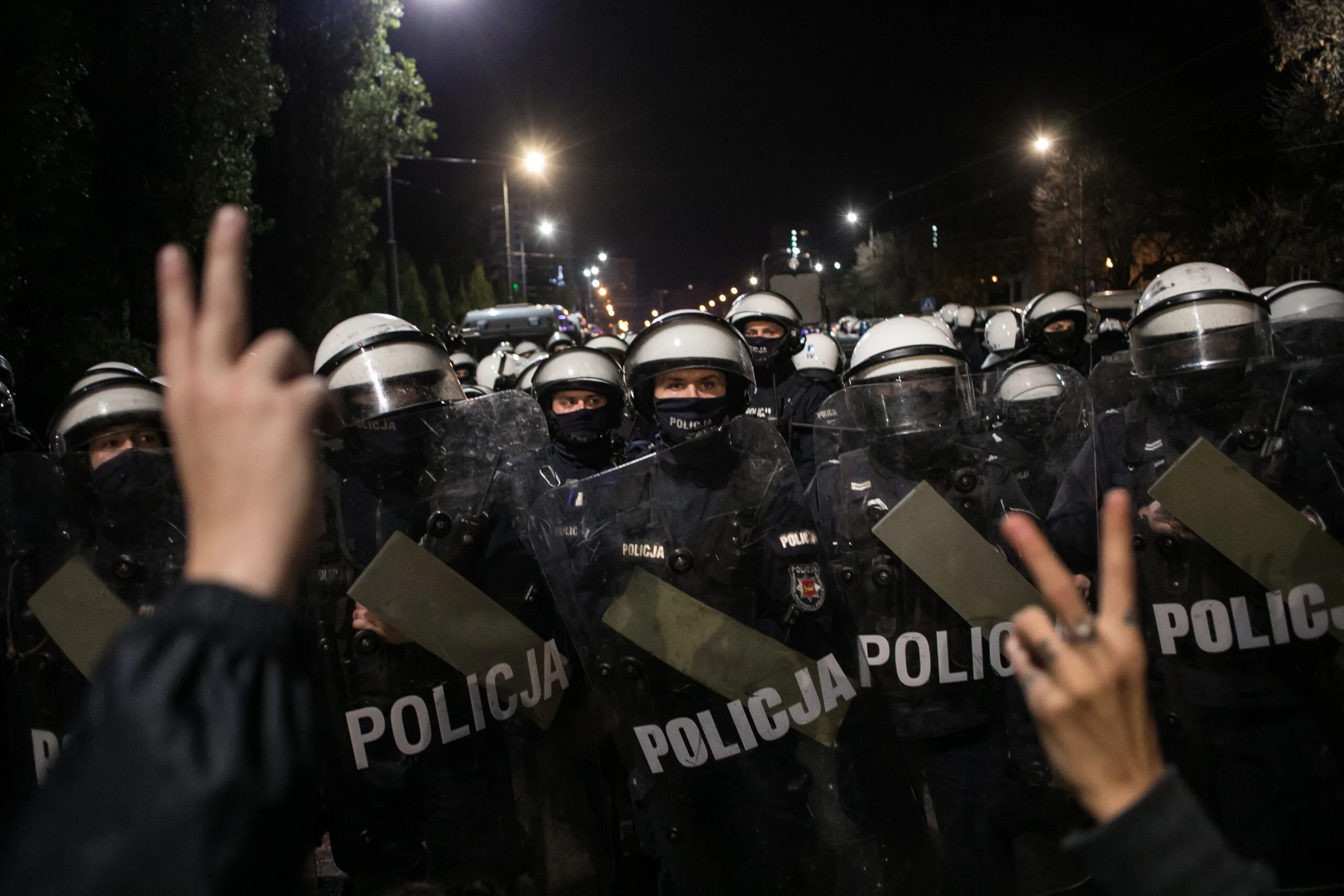 New Polish government stops police covering faces and acting as "security agency" for Kaczyński