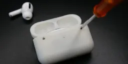 Man open-sources the self-repairable AirPods Pro case that Apple won’t make