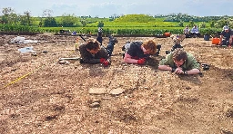 Timber hall uncovered among exciting early medieval discoveries in East Yorkshire | The Past