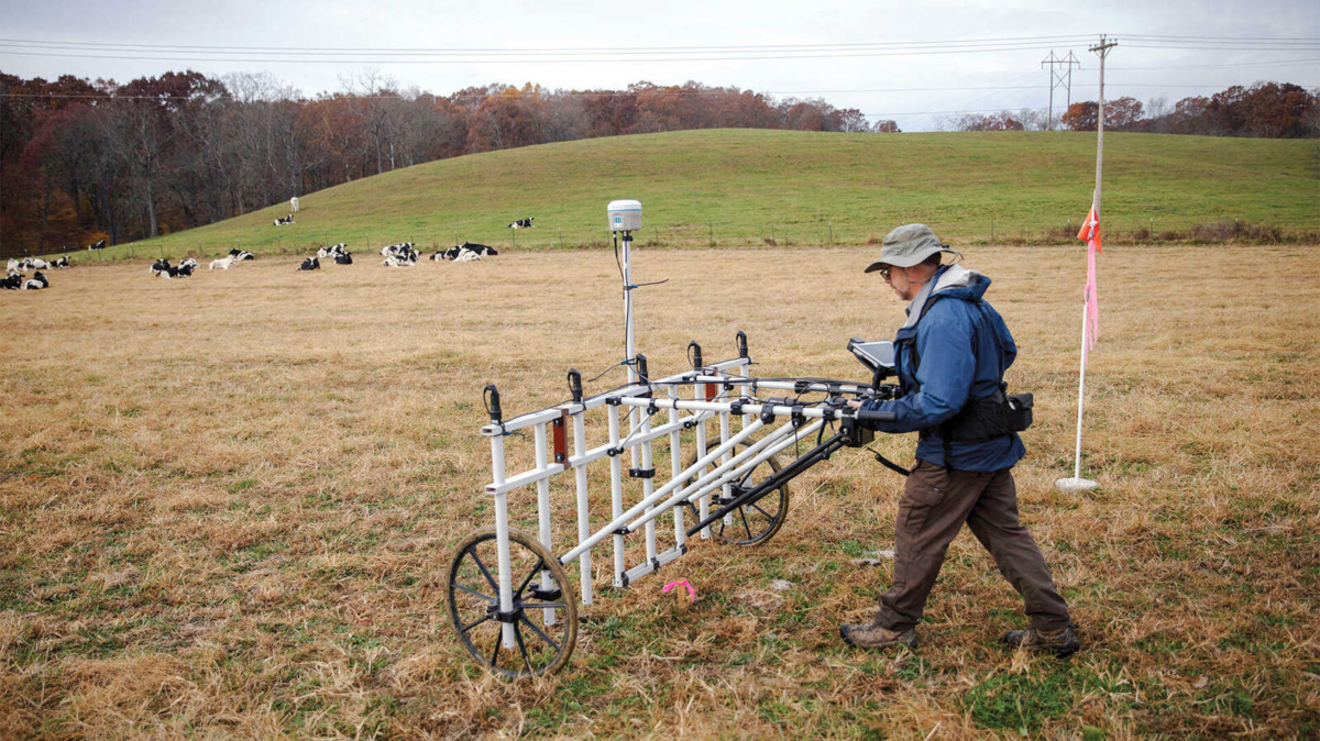 Mit dem Magnetometer spürt Jarrod Burks vergangene Kulturen auf - t3n – digital pioneers | Das Magazin für digitales Business - t3nde