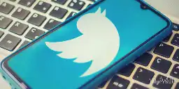 'Delete Twitter Account' Searches Soar 292%
