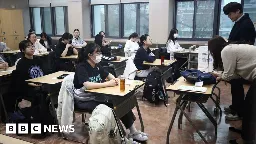 South Korea: Students sue after teacher ends exam 90 seconds early