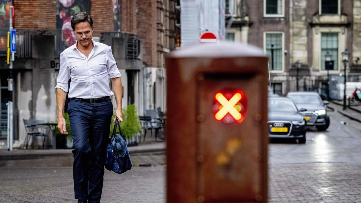 Dutch Prime Minister resigns because of deadlock on thorny issue of migration, paving way for new elections