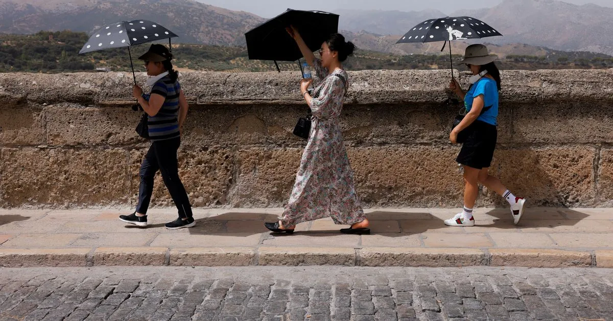 Temperatures in Spain shatter records as October kicks off