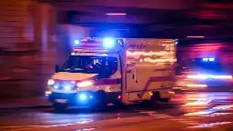 Pflegenotstand: Verzweifelter Altenpfleger ruft Feuerwehr – und wird entlassen