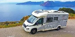 Riesen-Wohnmobile auf Campingplätzen: Zwischen Luxuslinern