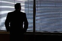 Δύσκολος καιρός για... CEOs - Γιατί παραιτούνται ο ένας μετά τον άλλον | Fortunegreece.com
