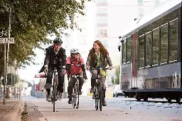 If you bike to work, you live longer, new study confirms