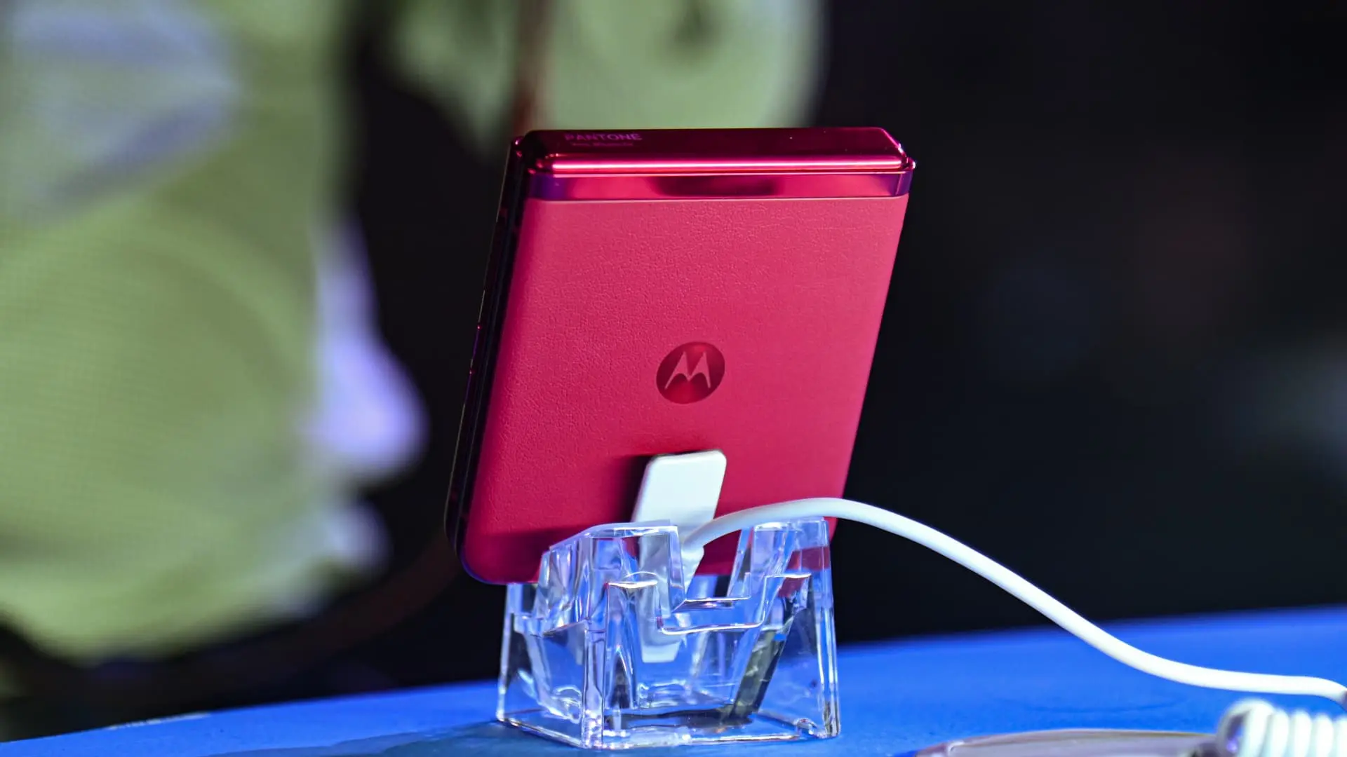 Lenovo bets its Motorola smartphone brand will be the third-biggest globally in 3 years