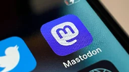 As Twitter destroys its brand by renaming itself X, Mastodon usage numbers are again soaring | TechCrunch