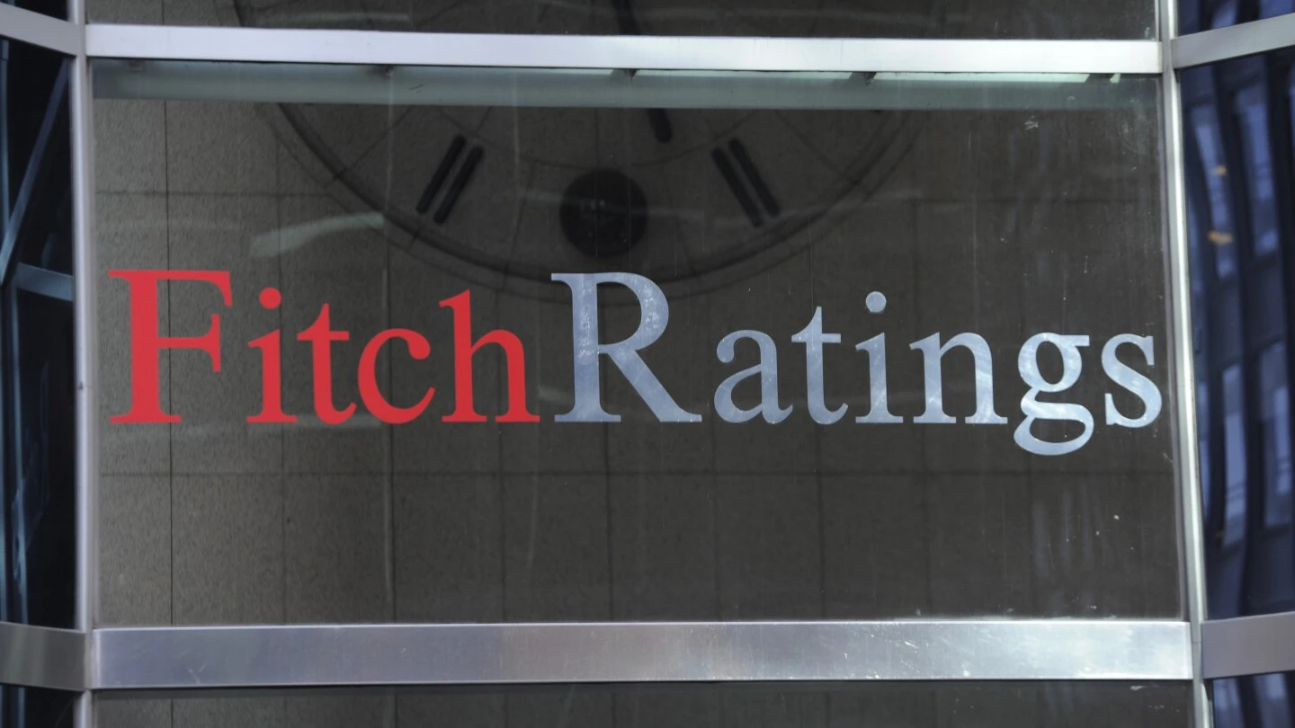 Fitch downgrades US credit rating, citing mounting debt and political divisions