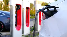 Governor signs bills creating electric vehicle charging station network across Wisconsin