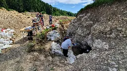 Sensationsfund: Eingang zu eiszeitlicher Höhle bei Engen entdeckt