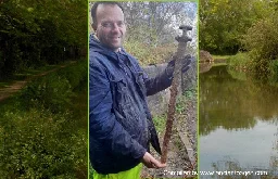 Fisherman Pulls A Viking Sword From The River Cherwell, Oxford, UK - Ancient Pages